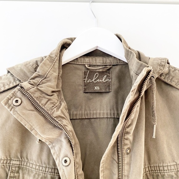 𝅺aritzia Balfour Jacket - Picture 7 of 7